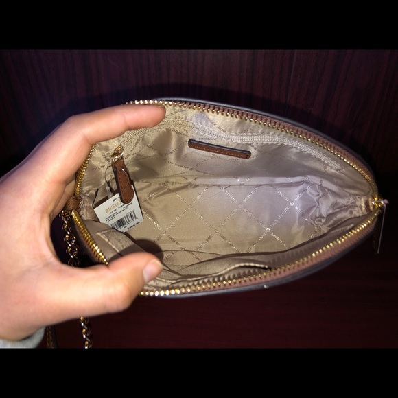 Brand new Michael Kors crossbody - Picture 4 of 6